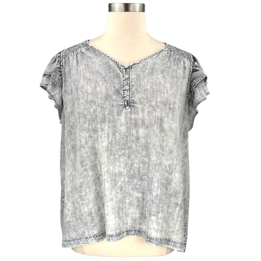 Jane + Delancey Gray Acid Wash Chambray Casual Boho Short Ruffle Sleeve Blouse